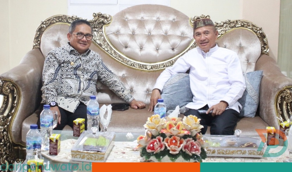 Wali Kota Gorontalo, Marten Taha dan Bupati Pohuwato, Saipul A. Mbuinga. Sumber Foto: Guslan Latarawe